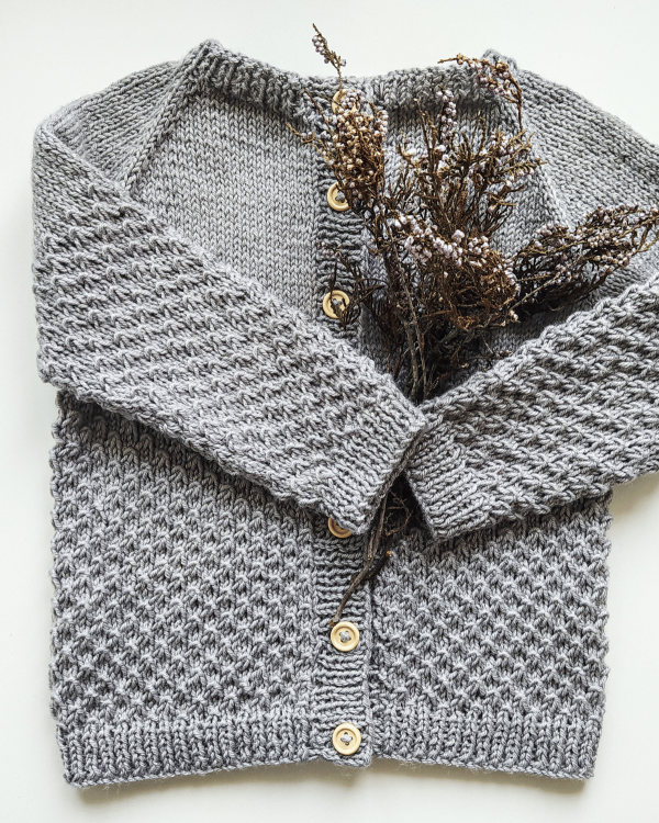 Crocodile Cardigan Knitting Pattern - Image 9